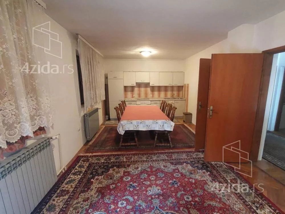 3-etažna kuća | 4zida