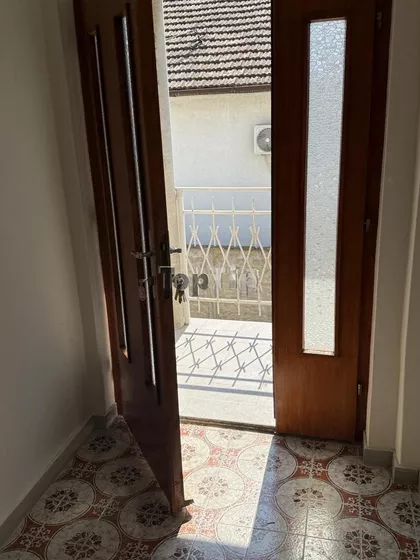 Mali Radanovac | 4zida.rs
