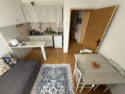 Dom Zdravlja | 4zida.rs