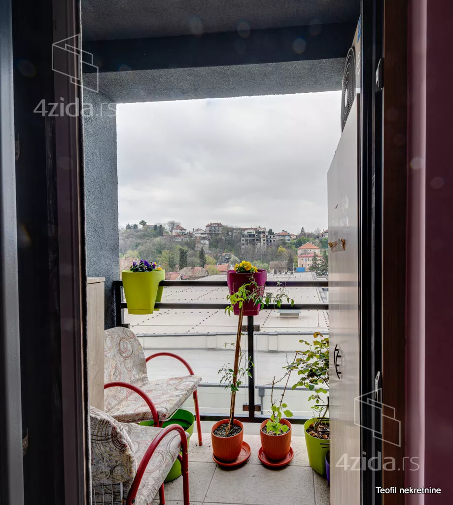 Troiposoban stan | 4zida