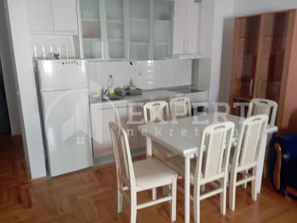 Svetosavska | 4zida.rs