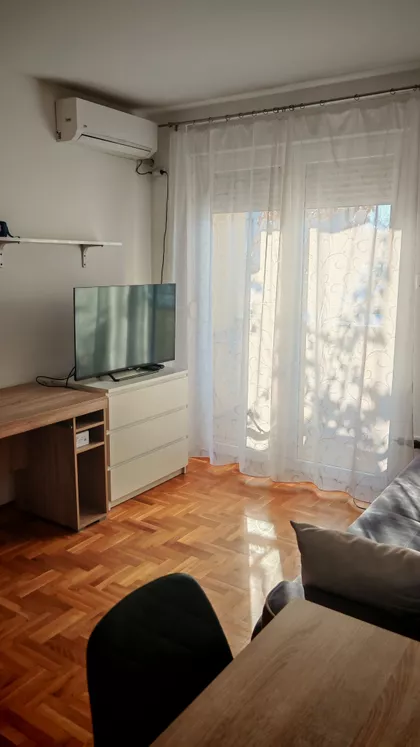 Prešernova 13V | 4zida.rs