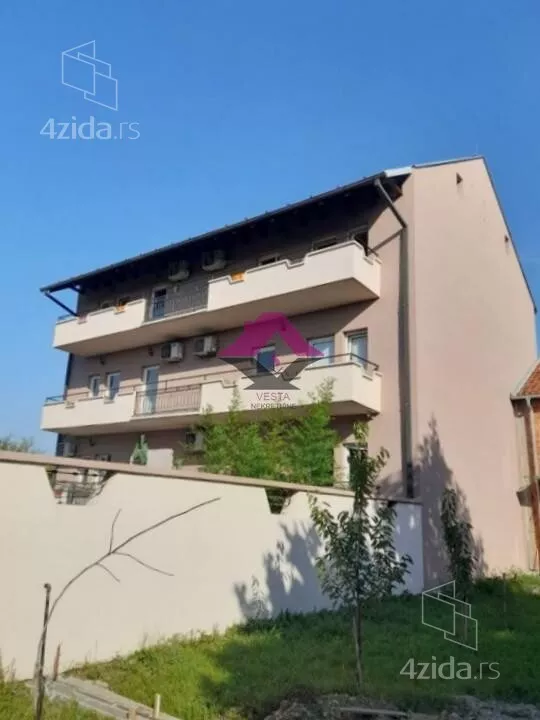 4-etažna kuća | 4zida