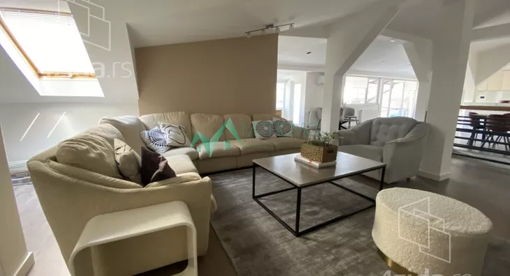 Četvoroiposoban stan | 4zida