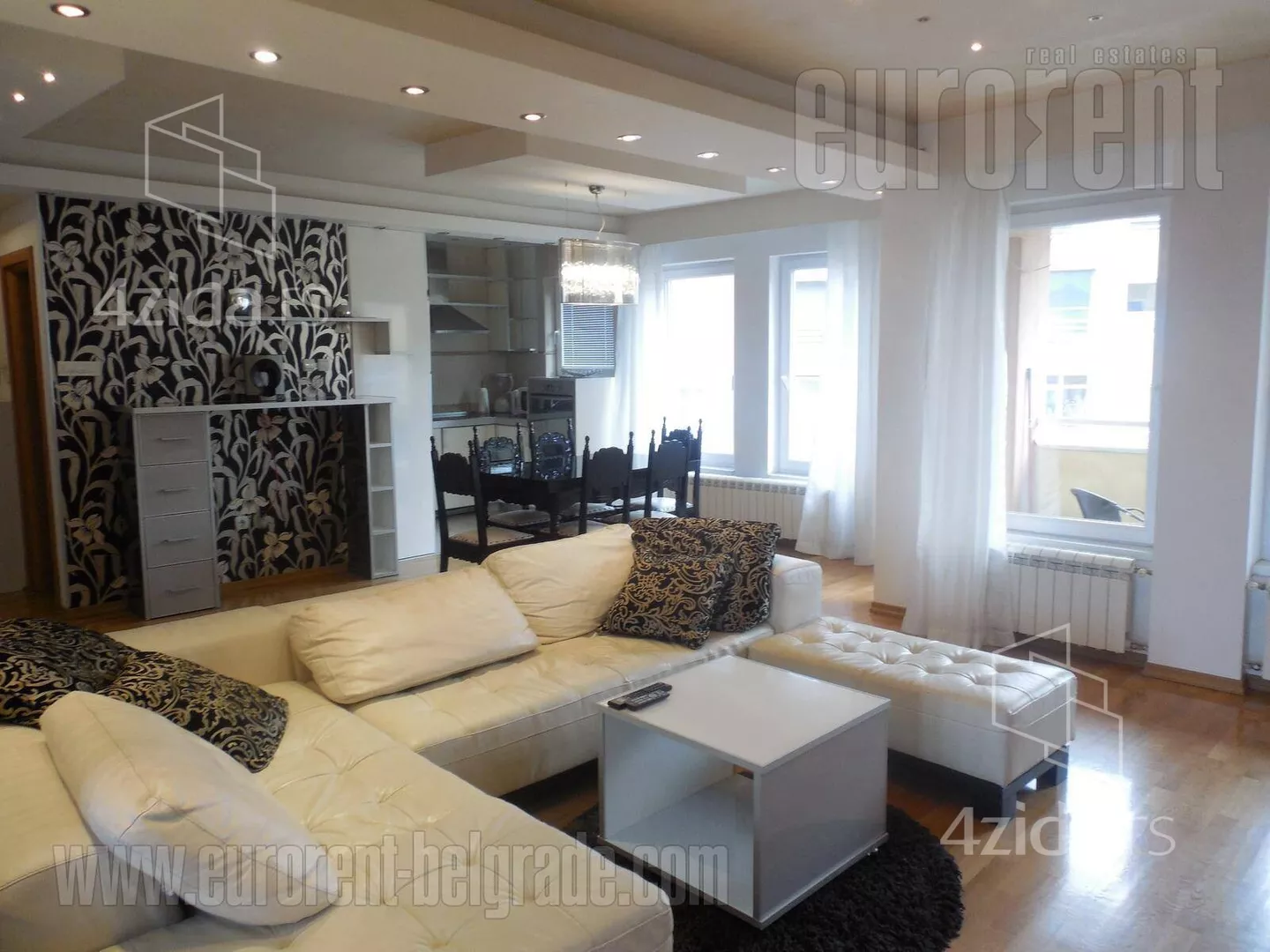 Četvoroiposoban stan | 4zida