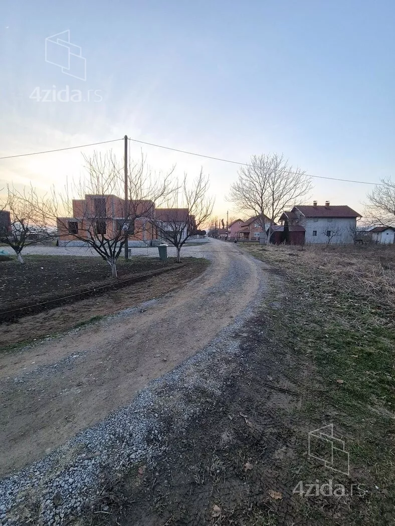 Građevinsko zemljište | 4zida