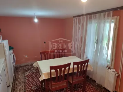 Mali Bajmok | 4zida.rs