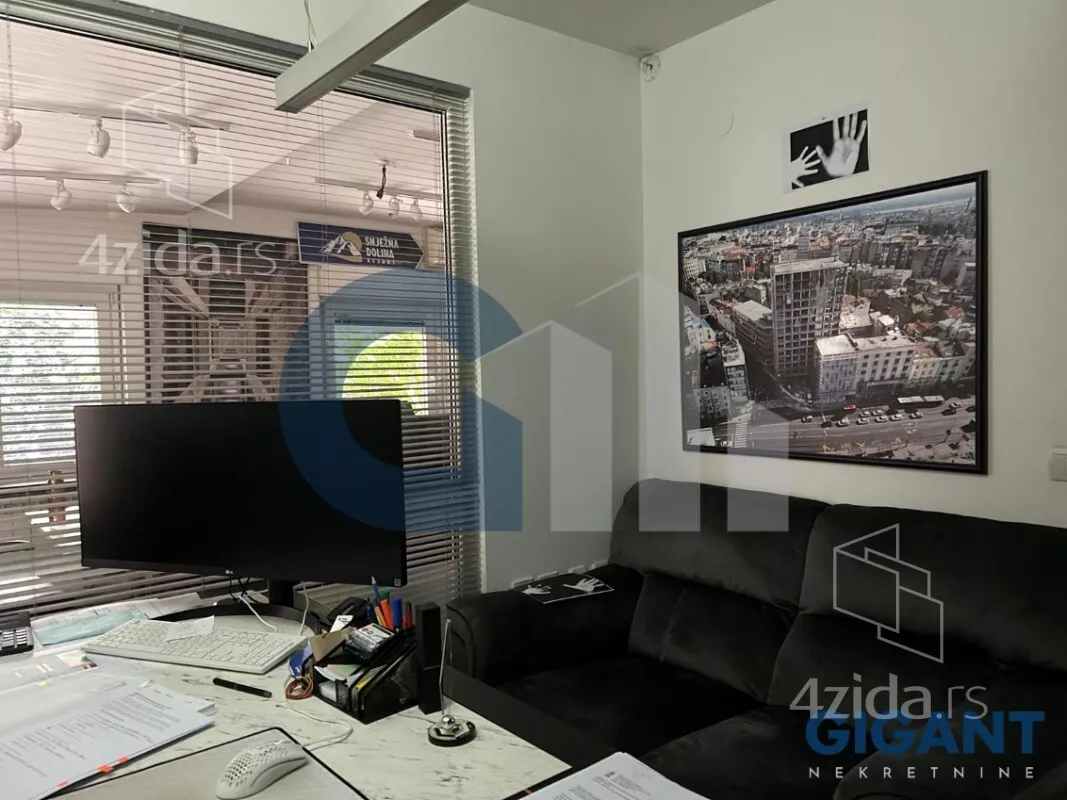 Lokal | 4zida