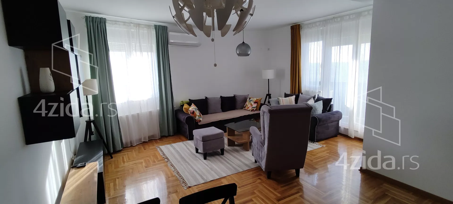 Četvorosoban stan | 4zida