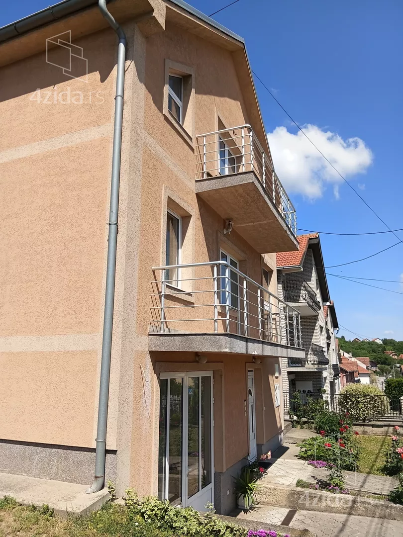 3-etažna kuća | 4zida
