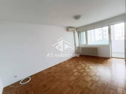 Crveni Krst Vračar | 4zida.rs