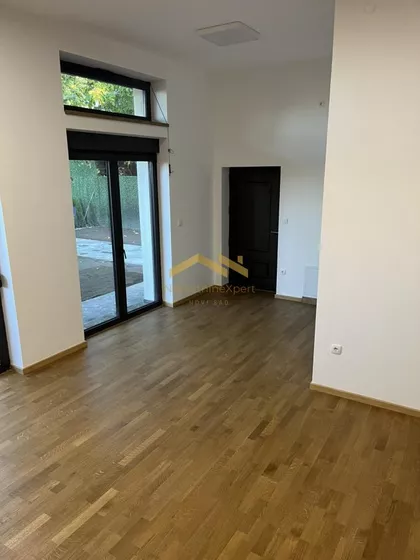 Sremska Kamenica | 4zida.rs