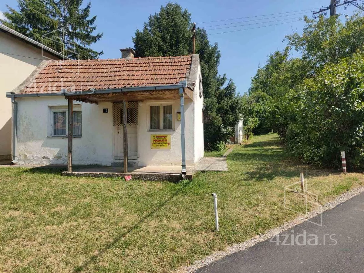 Plac | 4zida