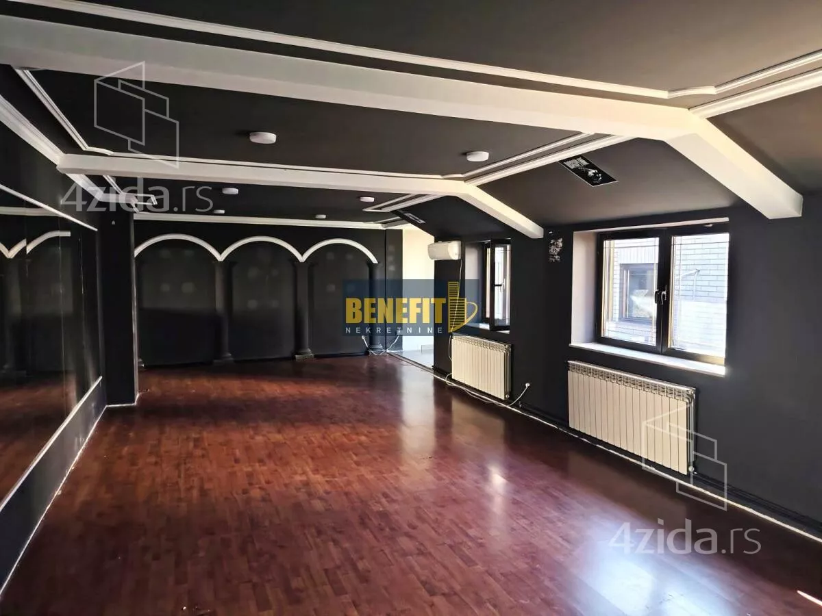 Poslovni prostor | 4zida