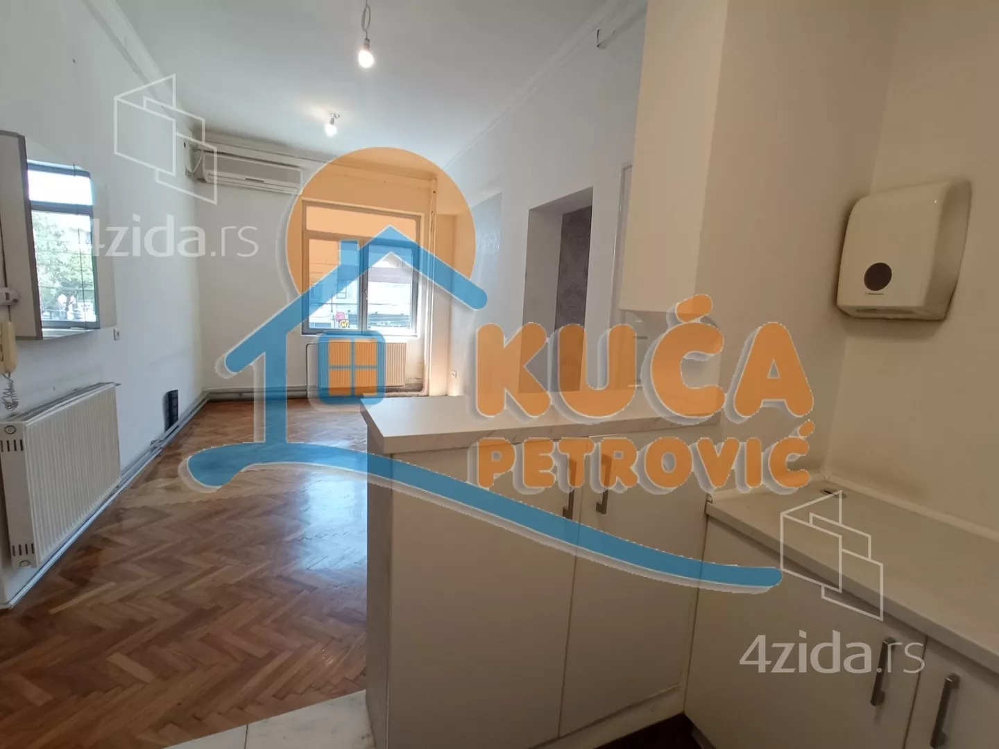 Lokal | 4zida