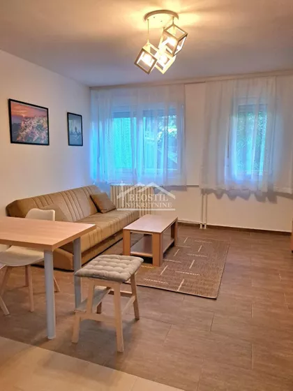 Siniše Stankovića | 4zida.rs