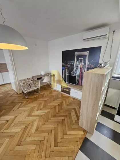 Stari Grad | 4zida.rs