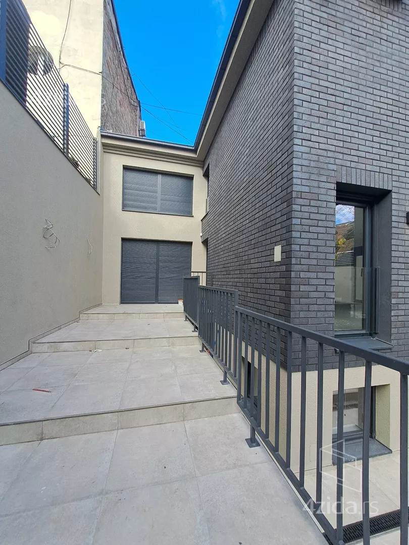 3-etažna kuća | 4zida