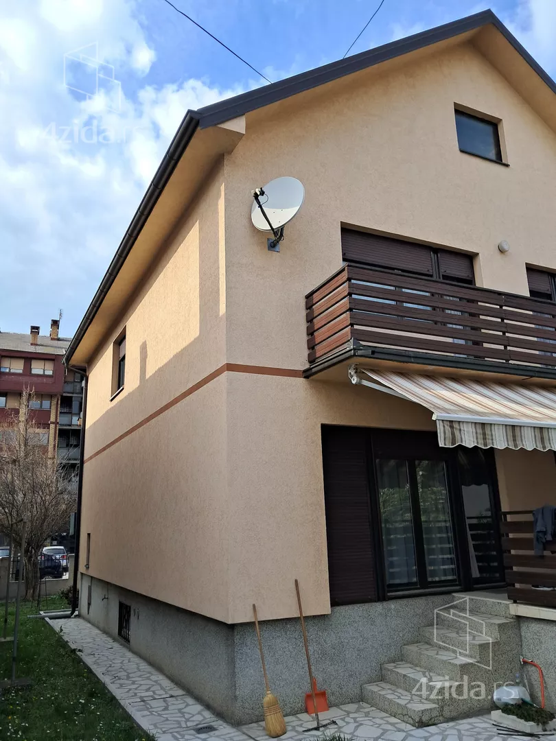 3-etažna kuća | 4zida