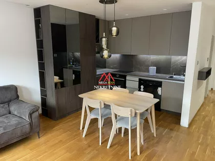 Desanke Maksimović | 4zida.rs