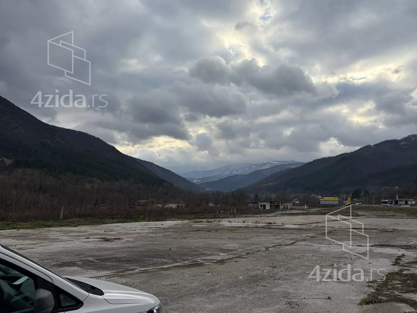 Građevinsko zemljište | 4zida