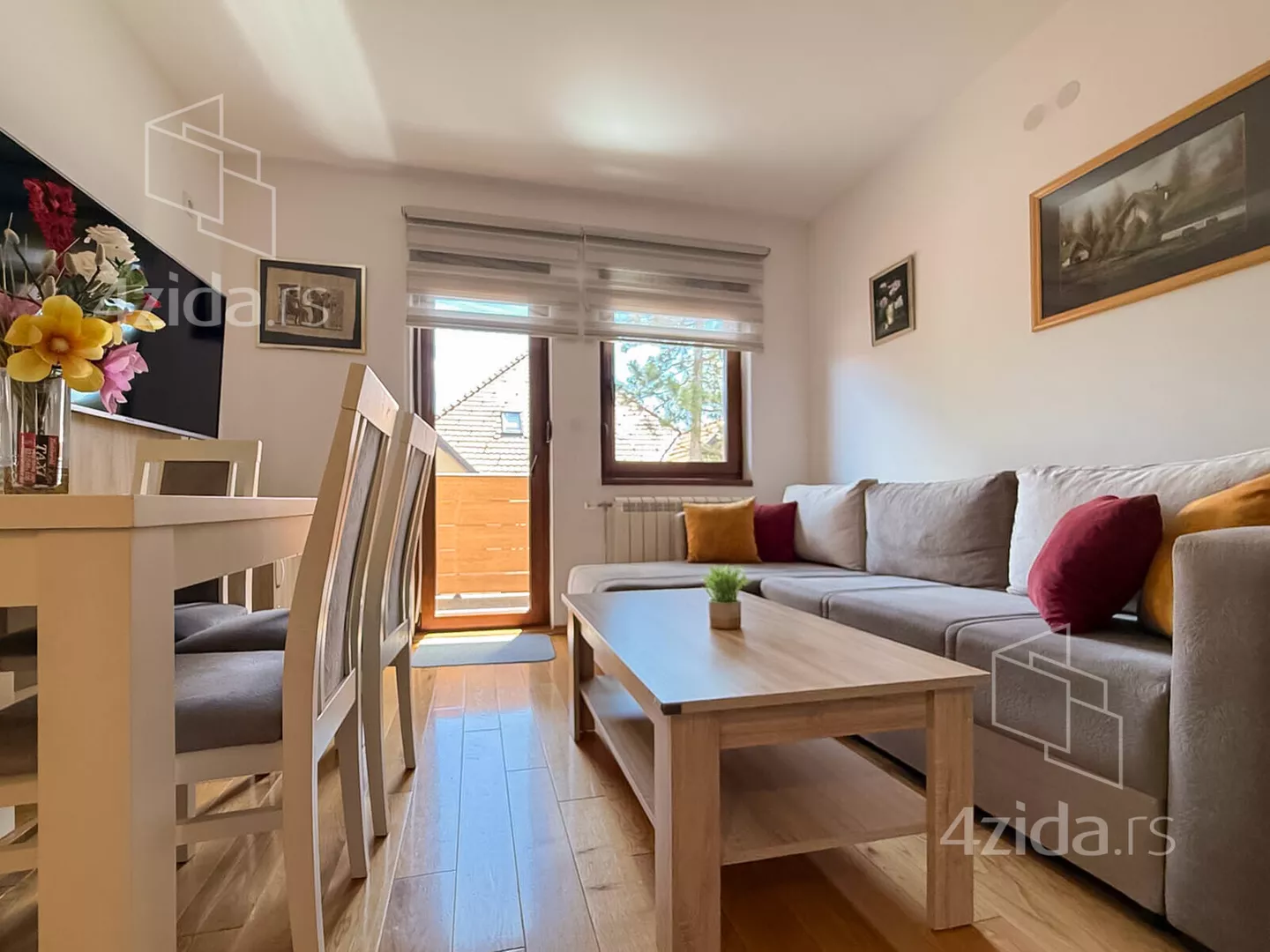 Jednoiposoban stan | 4zida