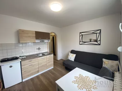 Železnička stanica | 4zida.rs