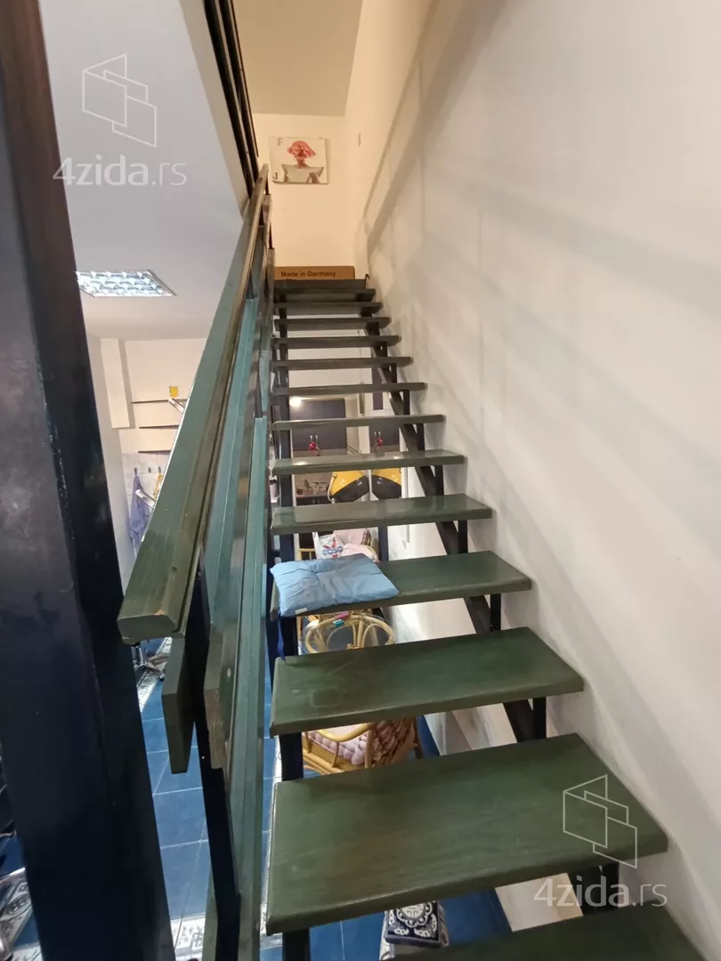 Lokal | 4zida