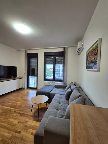 Karađorđeva 10 | 4zida.rs
