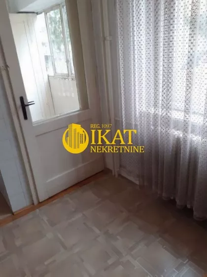 Dvadesetdrugog Oktobra | 4zida.rs