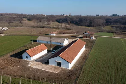 Donja Trešnjevica | 4zida.rs