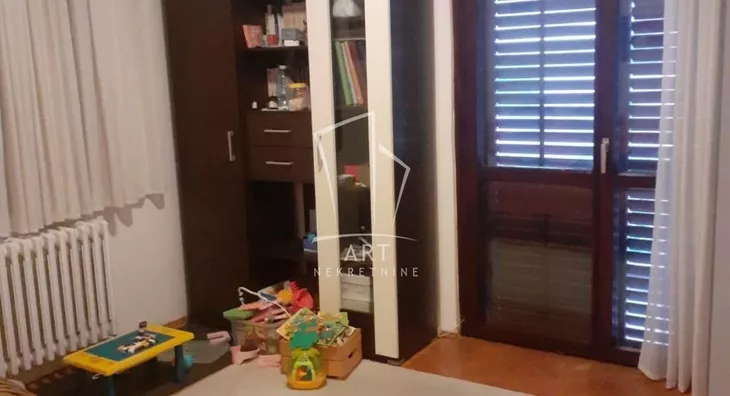 4-etažna kuća | 4zida