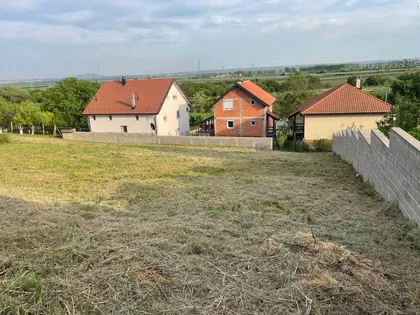 Surčin (mesto) | 4zida.rs