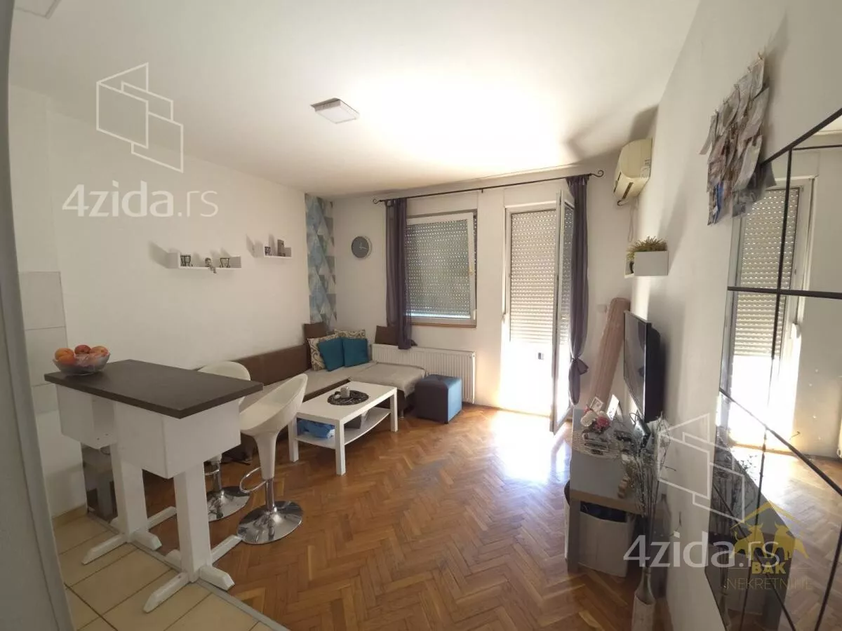 Garsonjera | 4zida