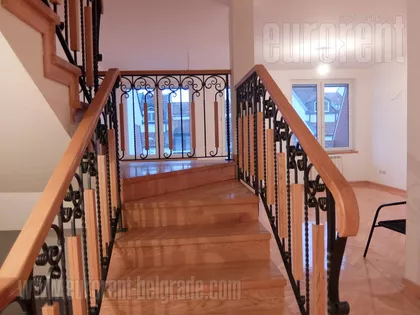 VIŠNJIČKA BANJA | 4zida.rs