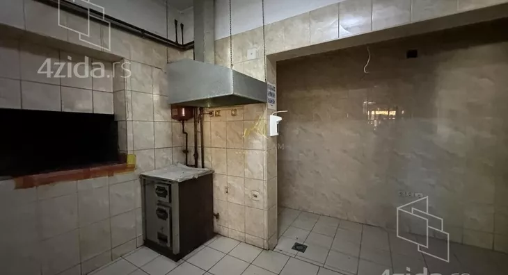 Poslovni prostor | 4zida