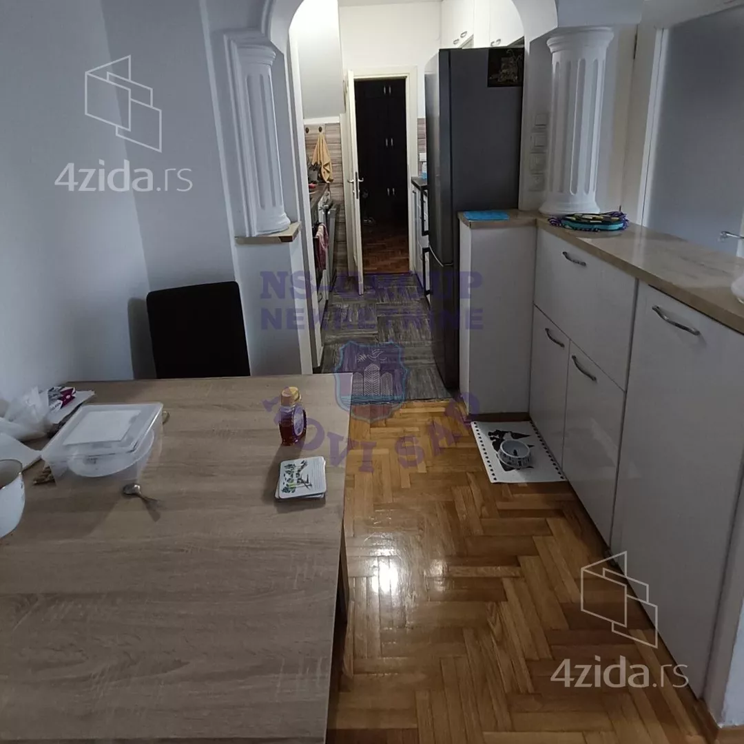 Četvoroiposoban stan | 4zida