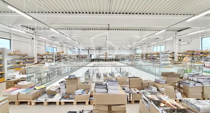 Poslovna zgrada | 4zida