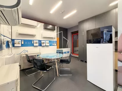 Anrija Žamea | 4zida.rs