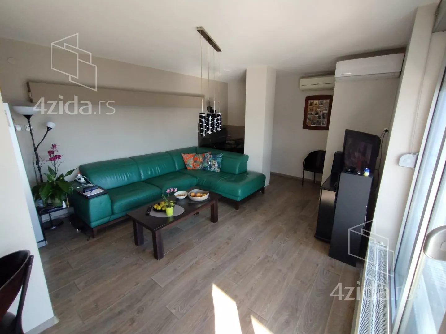 Troiposoban stan | 4zida