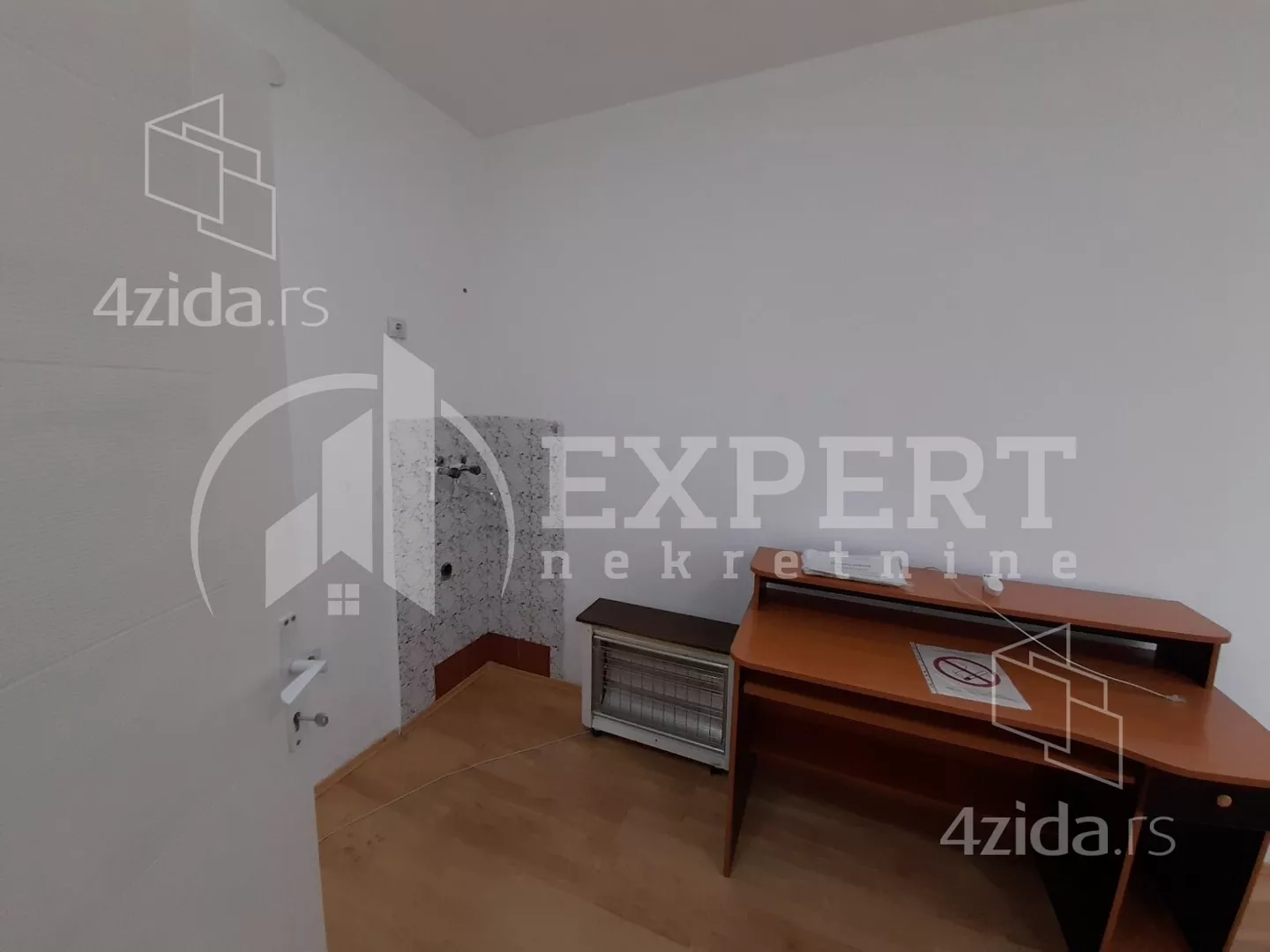 Lokal | 4zida