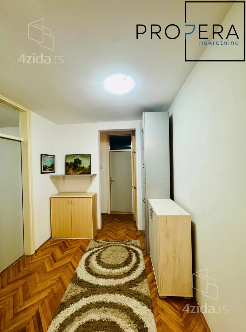 Četvoroiposoban stan | 4zida