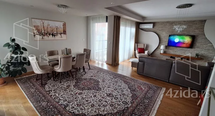 Troiposoban stan | 4zida