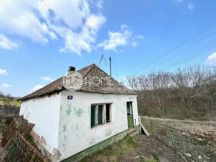 Krušedol Selo | 4zida.rs