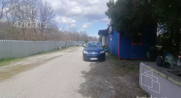 Plac | 4zida