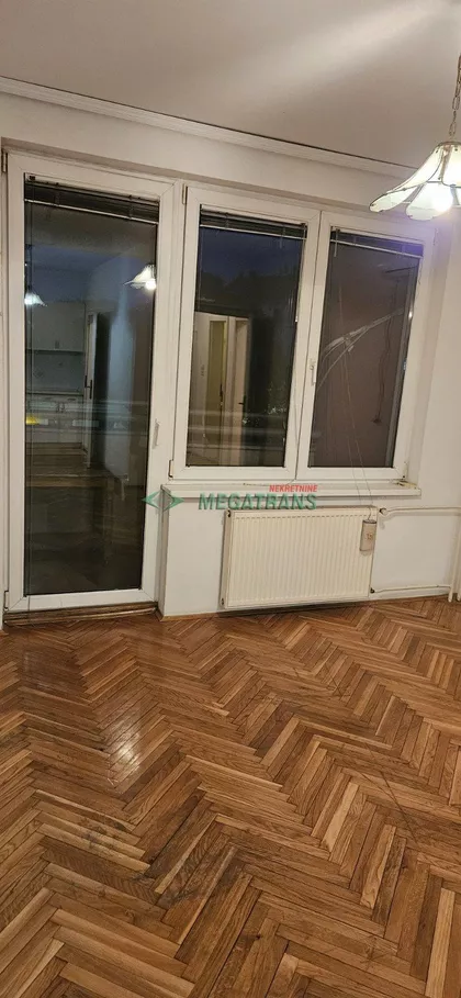 Žitni trg | 4zida.rs