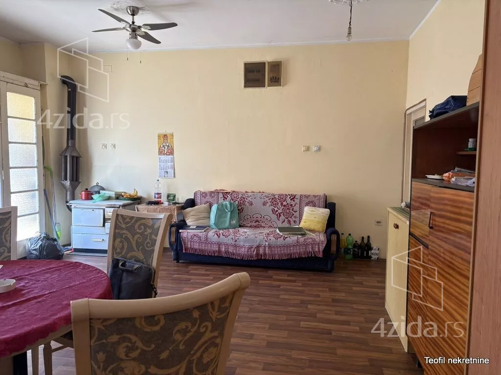 4-etažna kuća | 4zida