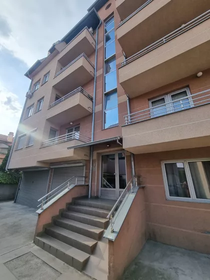 Dositeja Obradovića 11 | 4zida.rs
