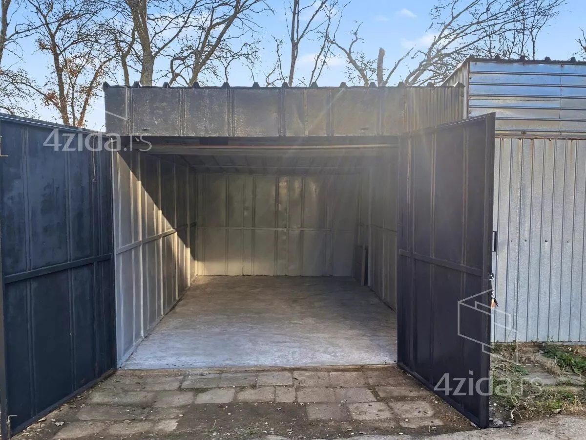 Garaža | 4zida