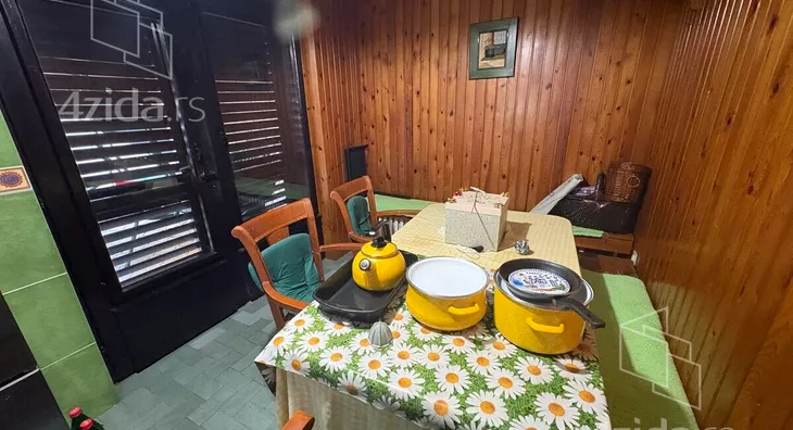 3-etažna kuća | 4zida